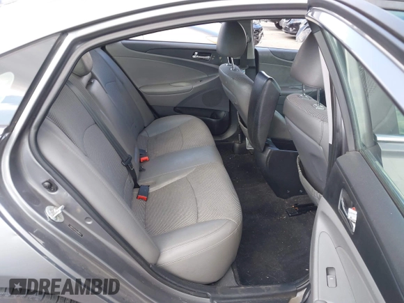 2012 Hyundai Sonata Limited z VIN 5NPEC4ACXCH406453, wystawiony jako IAAI lot #41365224 z przebiegiem 87 766 mil mil oraz . Historia ofert i sprzedaży dostępna na DreamBid. Obrazek 8.