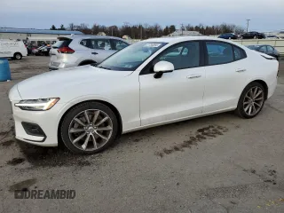 2021 Volvo S60 Momentum with VIN 7JRA22TK3MG096468, listed as a Copart auction lot 37730094 with 19,098 mi miles. Bid and sale history available at carsss.com. Image 1.