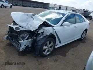 2011 Toyota Camry LE z VIN 4T1BF3EK9BU622302, wystawiony jako IAAI lot #41912867 z przebiegiem Nie podano mil oraz . Historia ofert i sprzedaży dostępna na DreamBid. Obrazek 2.