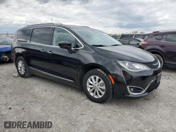 2018 Chrysler Pacifica Touring L Plus z VIN 2C4RC1EG0JR130216, wystawiony jako Copart lot #50778905 z przebiegiem 96 130 mil mil oraz Szkoda całkowita • Salvage title. Historia ofert i sprzedaży dostępna na DreamBid. Obrazek 4.