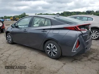 2017 Toyota Prius Plus with VIN JTDKARFP5H3043449, listed as a Copart auction lot 62057745 with 71,826 mi miles and Salvage title. Bid and sale history available at DreamBid. Image 2.