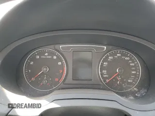 2018 Audi Q3 Premium Plus z VIN WA1JCCFS6JR007404, wystawiony jako Copart lot #45345785 z przebiegiem Nie podano mil oraz Szkoda całkowita • Salvage title. Historia ofert i sprzedaży dostępna na DreamBid. Obrazek 9.