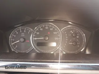 2005 Buick LaCrosse CXL z VIN 2G4WD532451320650, wystawiony jako IAAI lot #42293121 z przebiegiem Nie podano mil oraz . Historia ofert i sprzedaży dostępna na DreamBid. Obrazek 7.
