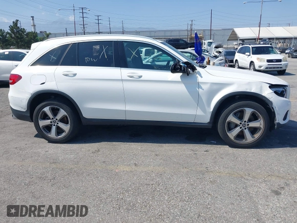 2018 Mercedes-Benz GLC 300 with VIN WDC0G4JB5JV052936, listed as a IAAI auction lot 42208183 with 64,578 mi miles and . Bid and sale history available at DreamBid. Image 12.