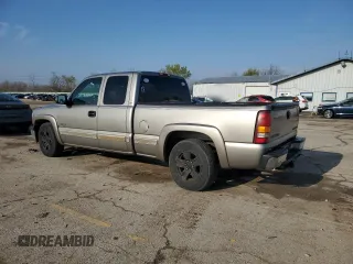 2001 Chevrolet Silverado 1500 LS with VIN 2GCEC19T211106262, listed as a Copart auction lot 51931045 with 206,099 mi miles and Salvage Title. Bid and sale history available at DreamBid. Image 2.