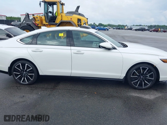 2023 Honda Accord Touring с VIN 1HGCY2F80PA009611, выставлен на аукционе IAAI как лот 42093393 с пробегом 18 520 миль миль и . История ставок и продаж доступна на DreamBid. Изображение 13.