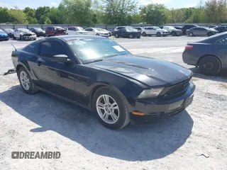 2011 Ford Mustang V6 with VIN 1ZVBP8AM5B5160365, listed as a IAAI auction lot 42003791 with 175,579 mi miles and . Bid and sale history available at carsss.com. Image 1.