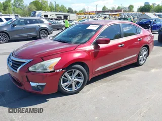 2015 Nissan Altima 2.5 S with VIN 1N4AL3AP9FC153529, listed as a IAAI auction lot 42031503 with 170,711 mi miles. Bid and sale history available at carsss.com. Image 2.