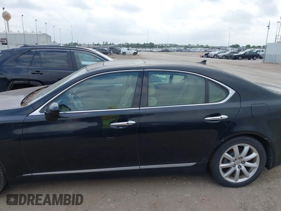 2008 Lexus LS 460 with VIN JTHBL46FX85054924, listed as a IAAI auction lot 42161278 with 1 mi miles. Bid and sale history available at carsss.com. Image 14.
