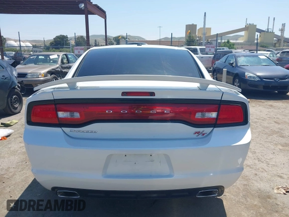 2014 Dodge Charger RT z VIN 2C3CDXCT1EH309189, wystawiony jako IAAI lot #42158197 z przebiegiem 92 074 mil mil oraz . Historia ofert i sprzedaży dostępna na DreamBid. Obrazek 16.