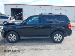 2010 Ford Escape Limited z VIN 1FMCU0EG6AKC04990, wystawiony jako IAAI lot #42206601 z przebiegiem 139 400 mil mil oraz . Historia ofert i sprzedaży dostępna na DreamBid. Obrazek 15.