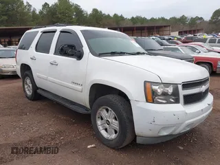 2008 Chevrolet Tahoe LTZ с VIN 1GNFC13JX8R102464, выставлен на аукционе IAAI как лот 41531849 с пробегом 340 035 миль миль и . История ставок и продаж доступна на DreamBid. Изображение 1.