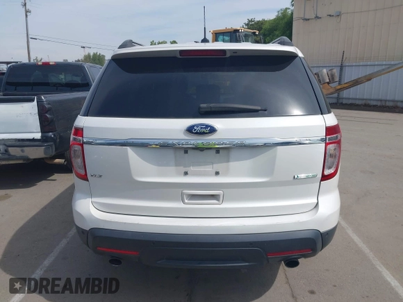 2013 Ford Explorer XLT with VIN 1FM5K7D93DGC81320, listed as a IAAI auction lot 42160748 with 196,740 mi miles and . Bid and sale history available at carsss.com. Image 16.