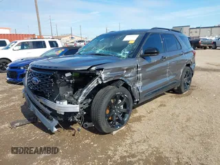 2024 Ford Explorer ST-Line with VIN 1FMSK7KH2RGA72655, listed as a IAAI auction lot 41310756 with 6,666 mi miles. Bid and sale history available at carsss.com. Image 2.