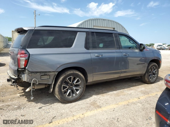 2022 Chevrolet Suburban Z71 with VIN 1GNSKDKD1NR202155, listed as a Copart auction lot 60653304 with 67,495 mi miles and Salvage Title. Bid and sale history available at carsss.com. Image 3.