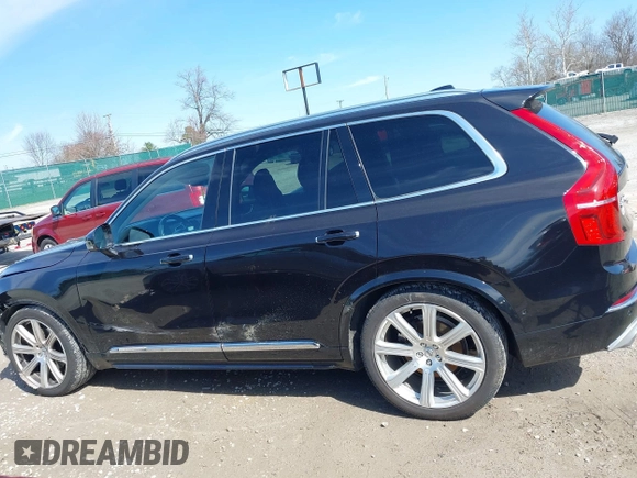 2016 Volvo XC90 T6 Inscription with VIN YV4A22PL6G1064524, listed as a IAAI auction lot 41795921 with 111,483 mi miles. Bid and sale history available at carsss.com. Image 14.