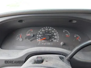 2003 Ford Econoline Cargo z VIN 1FTNE24L53HB45564, wystawiony jako IAAI lot #42274995 z przebiegiem 172 944 mil mil oraz . Historia ofert i sprzedaży dostępna na DreamBid. Obrazek 7.