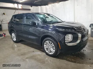 2024 Mitsubishi Outlander ES with VIN JA4J4UA8XRZ004337, listed as a Copart auction lot 82622954 with 16,671 mi miles and Salvage Title. Bid and sale history available at carsss.com. Image 4.
