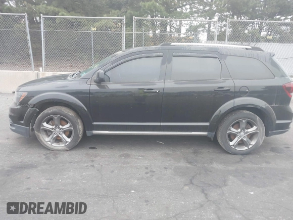 2015 Dodge Journey Crossroad z VIN 3C4PDDGG4FT533655, wystawiony jako IAAI lot #40383816 z przebiegiem 67 192 mil mil oraz . Historia ofert i sprzedaży dostępna na DreamBid. Obrazek 14.