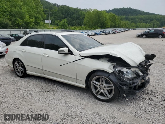 2011 Mercedes-Benz E 350 Luxury with VIN WDDHF8HB0BA458047, listed as a Copart auction lot 59874225 with 201,983 mi miles and Salvage title. Bid and sale history available at DreamBid. Image 4.