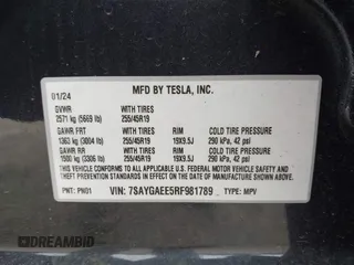 2024 Tesla Model Y Long Range with VIN 7SAYGAEE5RF981789, listed as a IAAI auction lot 41991292 with 21,103 mi miles. Bid and sale history available at carsss.com. Image 9.