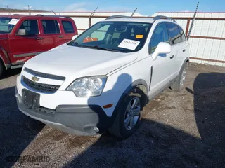 2014 Chevrolet Captiva Sport Fleet LS with VIN 3GNAL2EK7ES621566, listed as a IAAI auction lot 41624388 with 113,551 mi miles. Bid and sale history available at carsss.com. Image 17.