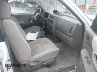 1998 Mitsubishi Montero Sport LS with VIN JA4MT31P1WP033671, listed as a IAAI auction lot 41725943 with 189,759 mi miles. Bid and sale history available at carsss.com. Image 5.