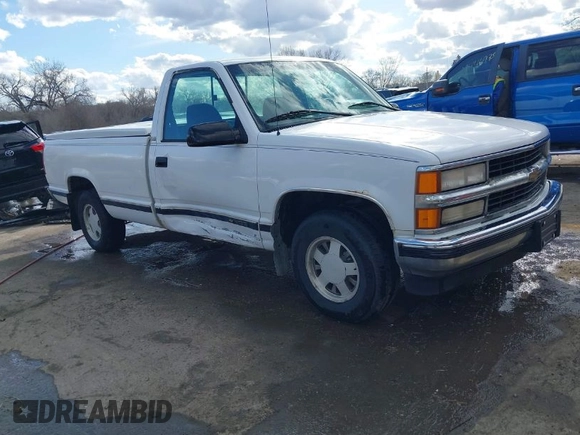 1996 Chevrolet Silverado 1500 with VIN 1GCEC14M5TZ100322, listed as a IAAI auction lot 41785244 with 181,476 mi miles and . Bid and sale history available at DreamBid. Image 1.