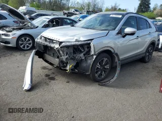 2023 Mitsubishi Eclipse Cross SE z VIN JA4ATWAA8PZ052983, wystawiony jako Copart lot #52776835 z przebiegiem 20 151 mil mil oraz Szkoda całkowita • Salvage title. Historia ofert i sprzedaży dostępna na DreamBid. Obrazek 1.