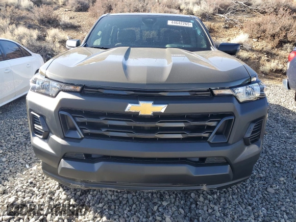 2024 Chevrolet Colorado 4WD Work Truck z VIN 1GCPTBEK3R1208182, wystawiony jako Copart lot #44642265 z przebiegiem 1 915 mil mil oraz Szkoda całkowita • Salvage title. Historia ofert i sprzedaży dostępna na DreamBid. Obrazek 5.