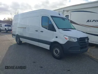 2019 Mercedes-Benz Sprinter Cargo z VIN WD4PF1CD5KT014453, wystawiony jako IAAI lot #41100495 z przebiegiem 195 185 mil mil oraz . Historia ofert i sprzedaży dostępna na DreamBid. Obrazek 1.
