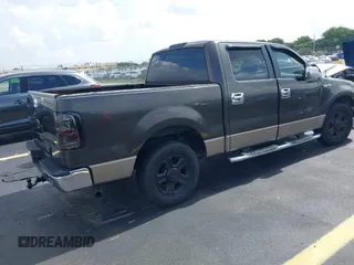 2006 Ford F-150 XLT с VIN 1FTPW12556FA47557, выставлен на аукционе IAAI как лот 42657262 с пробегом Не указан миль и . История ставок и продаж доступна на DreamBid. Изображение 4.