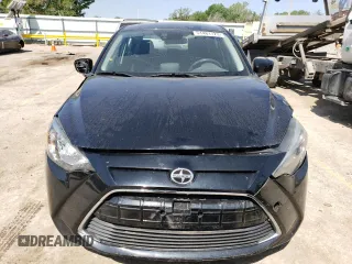 2016 Scion iA z VIN 3MYDLBZV8GY112646, wystawiony jako Copart lot #51481723 z przebiegiem 98 781 mil mil oraz . Historia ofert i sprzedaży dostępna na DreamBid. Obrazek 5.