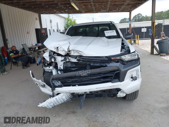 2023 Chevrolet Colorado 4WD LT z VIN 1GCPTCEK0P1221796, wystawiony jako IAAI lot #42076600 z przebiegiem 23 262 mil mil oraz . Historia ofert i sprzedaży dostępna na DreamBid. Obrazek 12.
