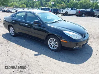 2002 Lexus ES 300 with VIN JTHBF30G720044987, listed as a IAAI auction lot 42555312 with 321,897 mi miles and . Bid and sale history available at DreamBid. Image 1.