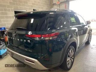 2022 Nissan Pathfinder SL z VIN 5N1DR3CC2NC256303, wystawiony jako IAAI lot #42294609 z przebiegiem 44 789 mil mil oraz . Historia ofert i sprzedaży dostępna na DreamBid. Obrazek 1.