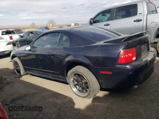 2000 Ford Mustang GT with VIN 1FAFP42X0YF221152, listed as a Copart auction lot 44628575 with 154,159 mi miles and Salvage Title. Bid and sale history available at carsss.com. Image 2.