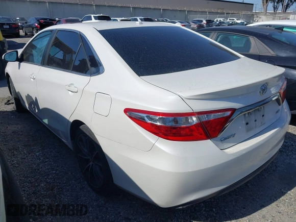 2015 Toyota Camry XLE with VIN 4T1BF1FK3FU913743, listed as a IAAI auction lot 42066972 with 136,917 mi miles and . Bid and sale history available at DreamBid. Image 3.