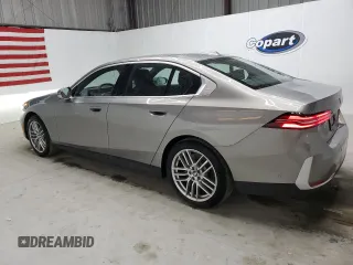 2025 BMW 5 Series 530i with VIN WBA43FJ09SCT20846, listed as a Copart auction lot 45483035 with 6,105 mi miles and Clean Title. Bid and sale history available at carsss.com. Image 2.