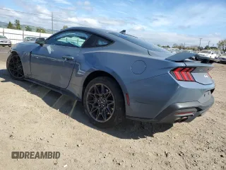 2024 Ford Mustang GT с VIN 1FA6P8CF6R5422414, выставлен на аукционе Copart как лот 50557835 с пробегом 21 462 миль миль и Списание • Salvage title. История ставок и продаж доступна на DreamBid. Изображение 2.
