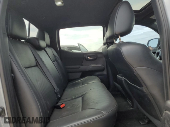 2020 Toyota Tacoma SR5 z VIN 3TMCZ5AN6LM291471, wystawiony jako Copart lot #54352215 z przebiegiem 97 368 mil mil oraz Szkoda całkowita • Salvage title. Historia ofert i sprzedaży dostępna na DreamBid. Obrazek 10.