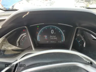 2017 Honda Civic EX z VIN 19XFC2F7XHE070612, wystawiony jako Copart lot #60177335 z przebiegiem 85 443 mil mil oraz Szkoda całkowita • Salvage title. Historia ofert i sprzedaży dostępna na DreamBid. Obrazek 9.