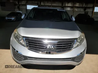 2013 Kia Sportage LX z VIN KNDPB3A20D7374714, wystawiony jako Copart lot #60260025 z przebiegiem 68 178 mil mil oraz Czysty tytuł • Clean title. Historia ofert i sprzedaży dostępna na DreamBid. Obrazek 5.