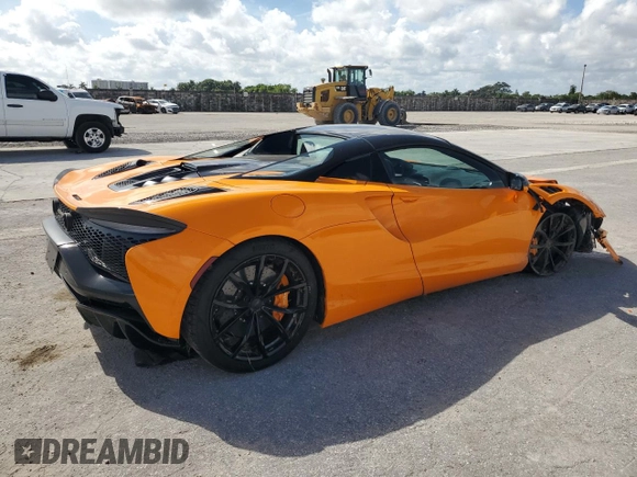 2025 McLaren Artura z VIN SBM16BEA8SW002943, wystawiony jako Copart lot #43462325 z przebiegiem Nie podano mil oraz Szkody całkowita. Historia ofert i sprzedaży dostępna na DreamBid. Obrazek 3.