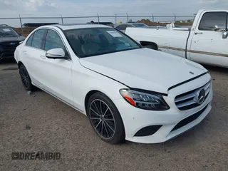 2021 Mercedes-Benz C 300 z VIN W1KWF8DB8MR639303, wystawiony jako IAAI lot #41864619 z przebiegiem 67 666 mil mil oraz . Historia ofert i sprzedaży dostępna na DreamBid. Obrazek 1.