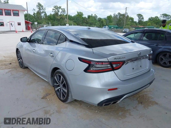 2020 Nissan Maxima SV z VIN 1N4AA6CV6LC366887, wystawiony jako IAAI lot #41952159 z przebiegiem 100 182 mil mil oraz . Historia ofert i sprzedaży dostępna na DreamBid. Obrazek 3.