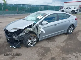 2020 Hyundai Elantra Value Edition z VIN KMHD84LF0LU083231, wystawiony jako IAAI lot #42389540 z przebiegiem 14 338 mil mil oraz . Historia ofert i sprzedaży dostępna na DreamBid. Obrazek 18.