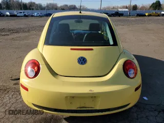 2010 Volkswagen New Beetle Coupe with VIN 3VWPG3AG0AM014287, listed as a Copart auction lot 42036055 with 108,780 mi miles and Clean Title. Bid and sale history available at carsss.com. Image 6.