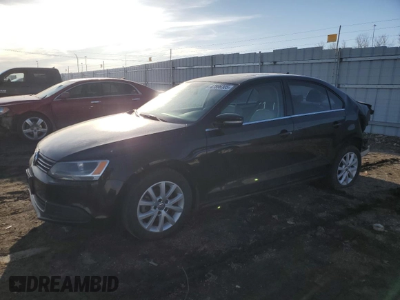 2013 Volkswagen Jetta SE z VIN 3VWDX7AJ2DM410067, wystawiony jako Copart lot #47896305 z przebiegiem 124 947 mil mil oraz Szkoda całkowita • Salvage title. Historia ofert i sprzedaży dostępna na DreamBid. Obrazek 1.