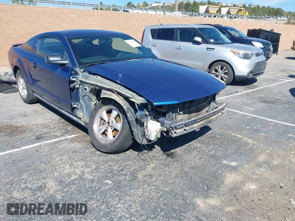 2007 Ford Mustang Deluxe with VIN 1ZVFT80N175320336, listed as a IAAI auction lot 41723617 with Not Provided miles and . Bid and sale history available at DreamBid. Image 6.
